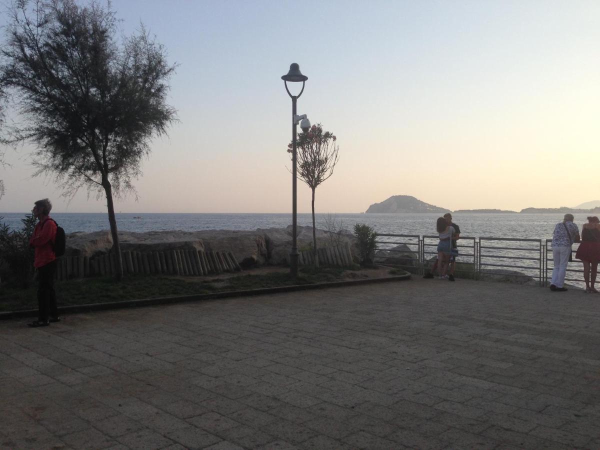 Valerio'S Flat Leilighet Pozzuoli Eksteriør bilde